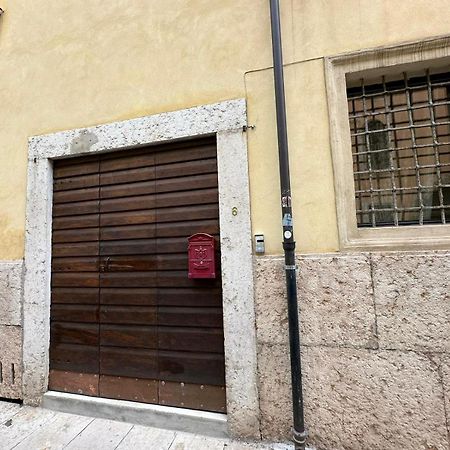 Apartament Al Campanile Werona Zewnętrze zdjęcie