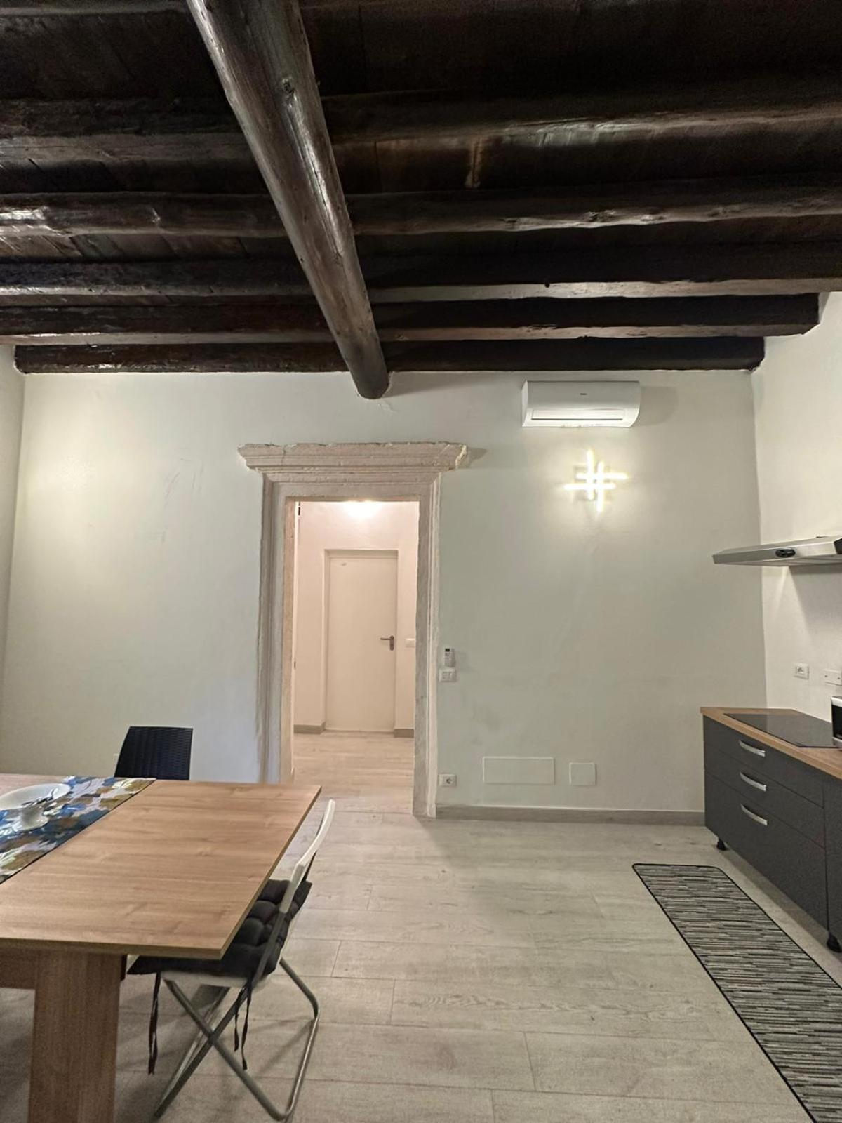 Apartament Al Campanile Werona Zewnętrze zdjęcie